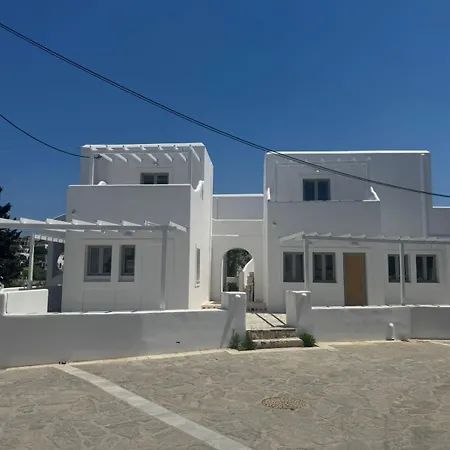 Lejlighedshotel Om Living Paros *